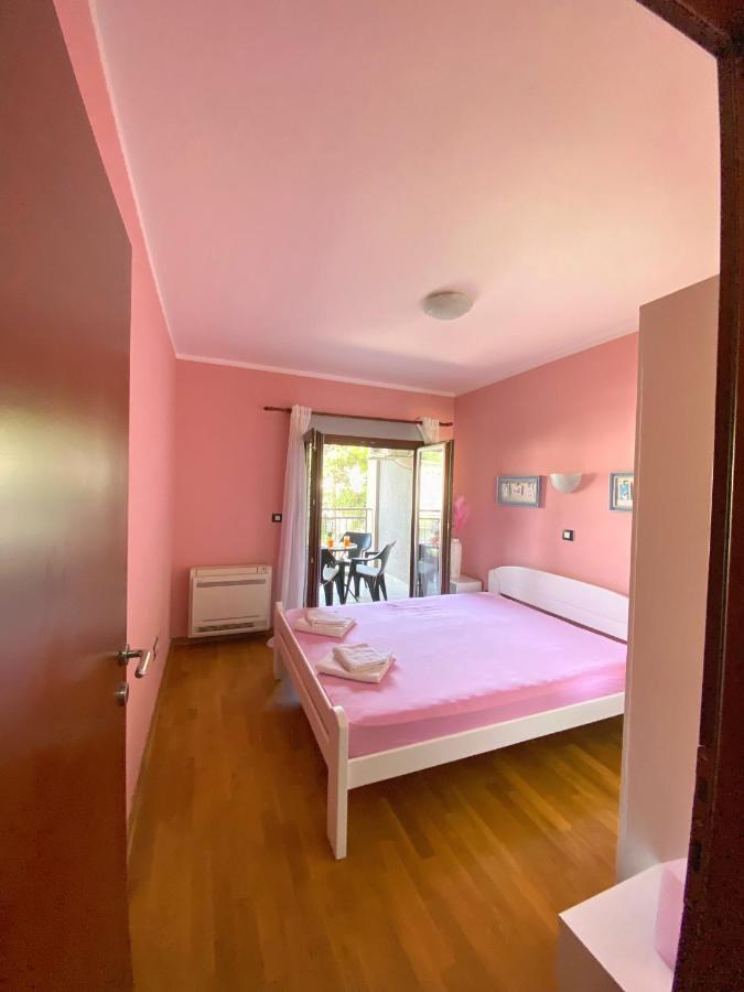 באר Apartment Center Adria מראה חיצוני תמונה